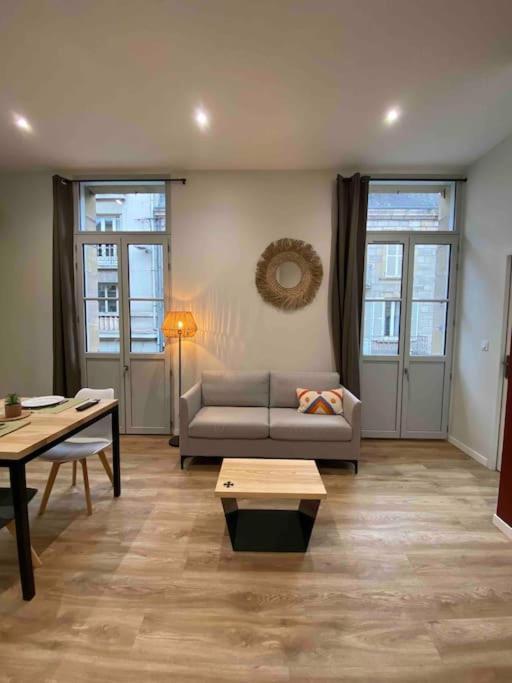 Logement Entier-Clim-100%Equipe-Hypercentre-Balcon ブリーブ・ラ ・ガイヤルド エクステリア 写真
